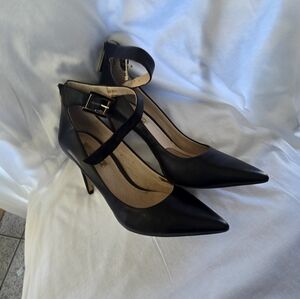 Black Louise Et Cie flats with gold trim Size 7